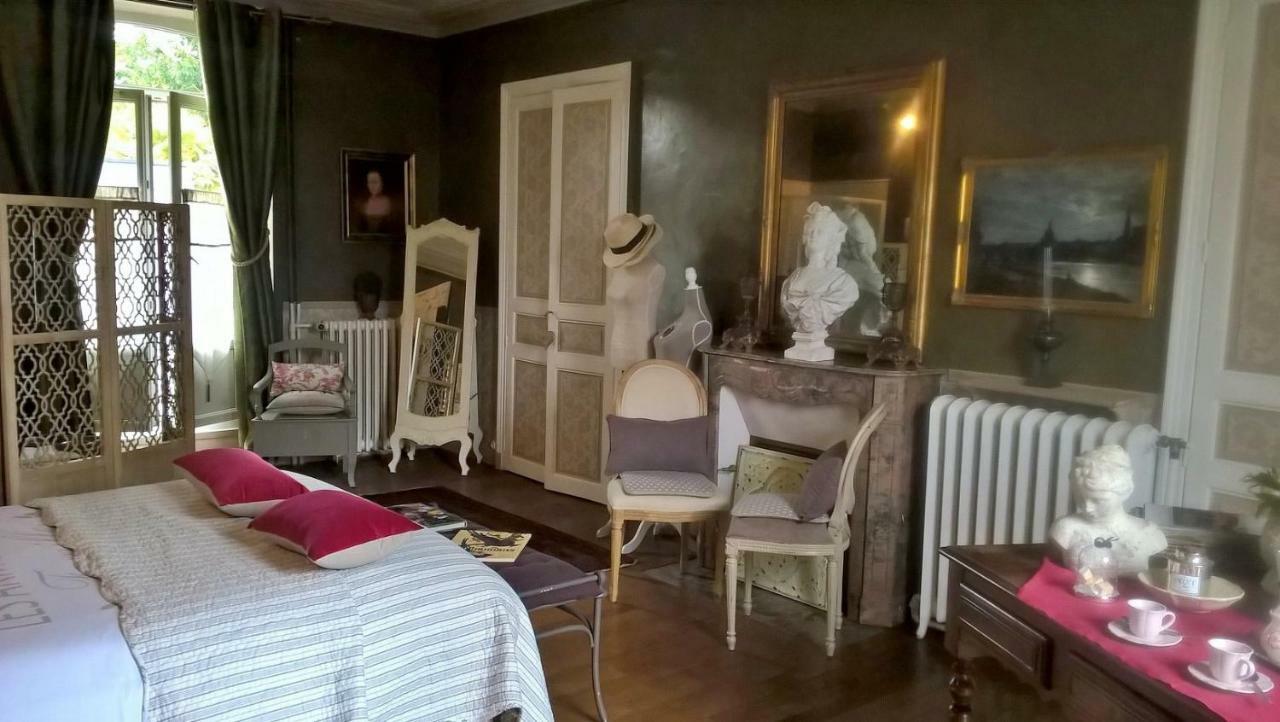 Le Clos Manceau Panzió Le Mans Kültér fotó